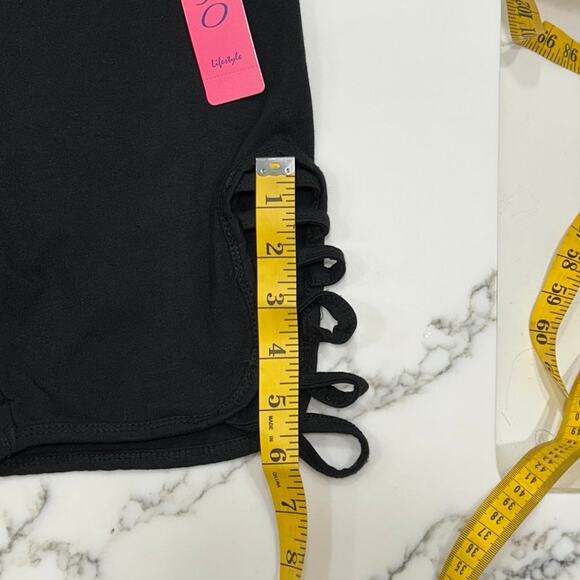 Vogo Athletica Strappy Side Cut Biker Shorts Black Yoga Workout Size Small NWT - Picture 10 of 10